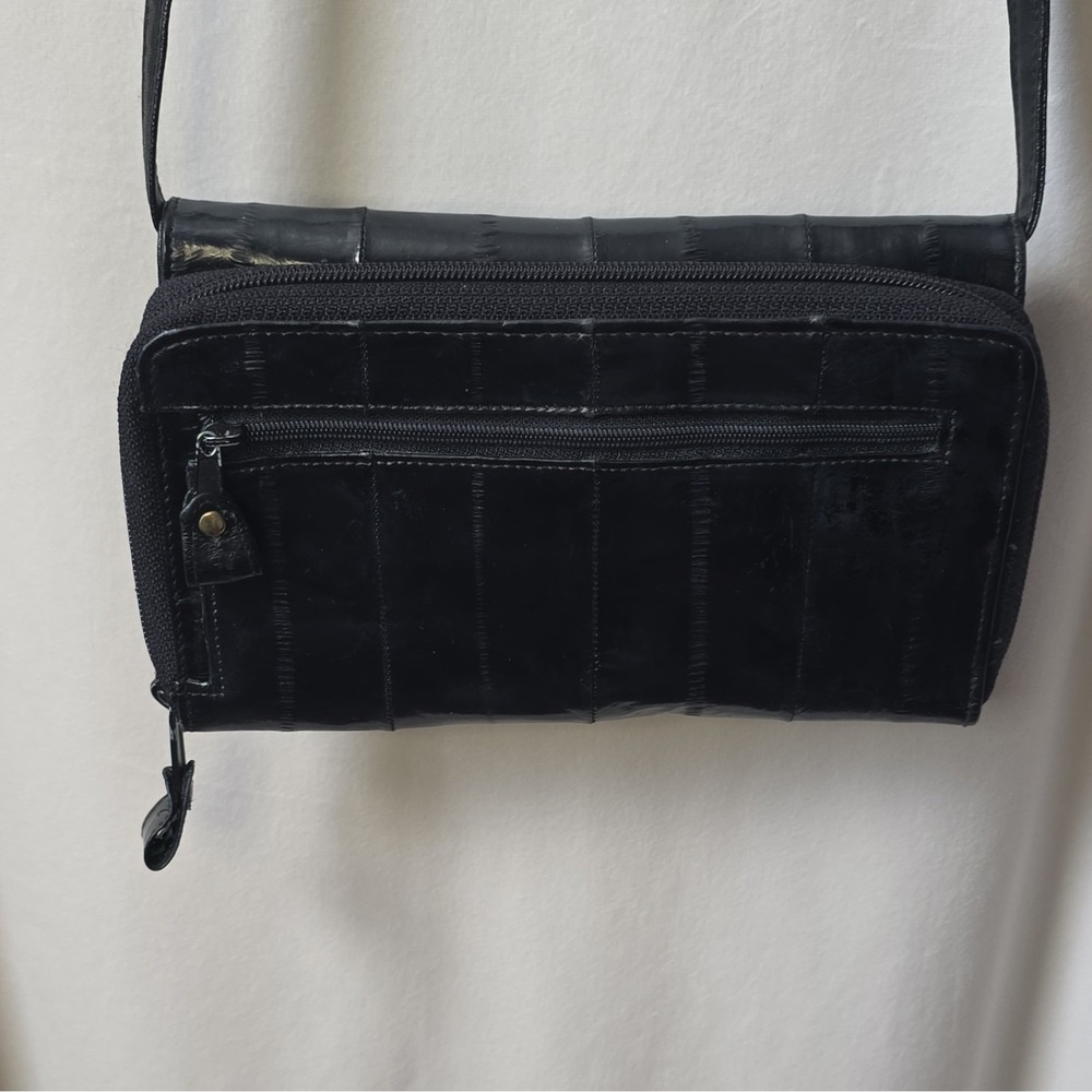 VINTAGE 1980's LeeSands Genuine EEL SKIN Black Crossbody, Adjustable Strap - Picture 8 of 16